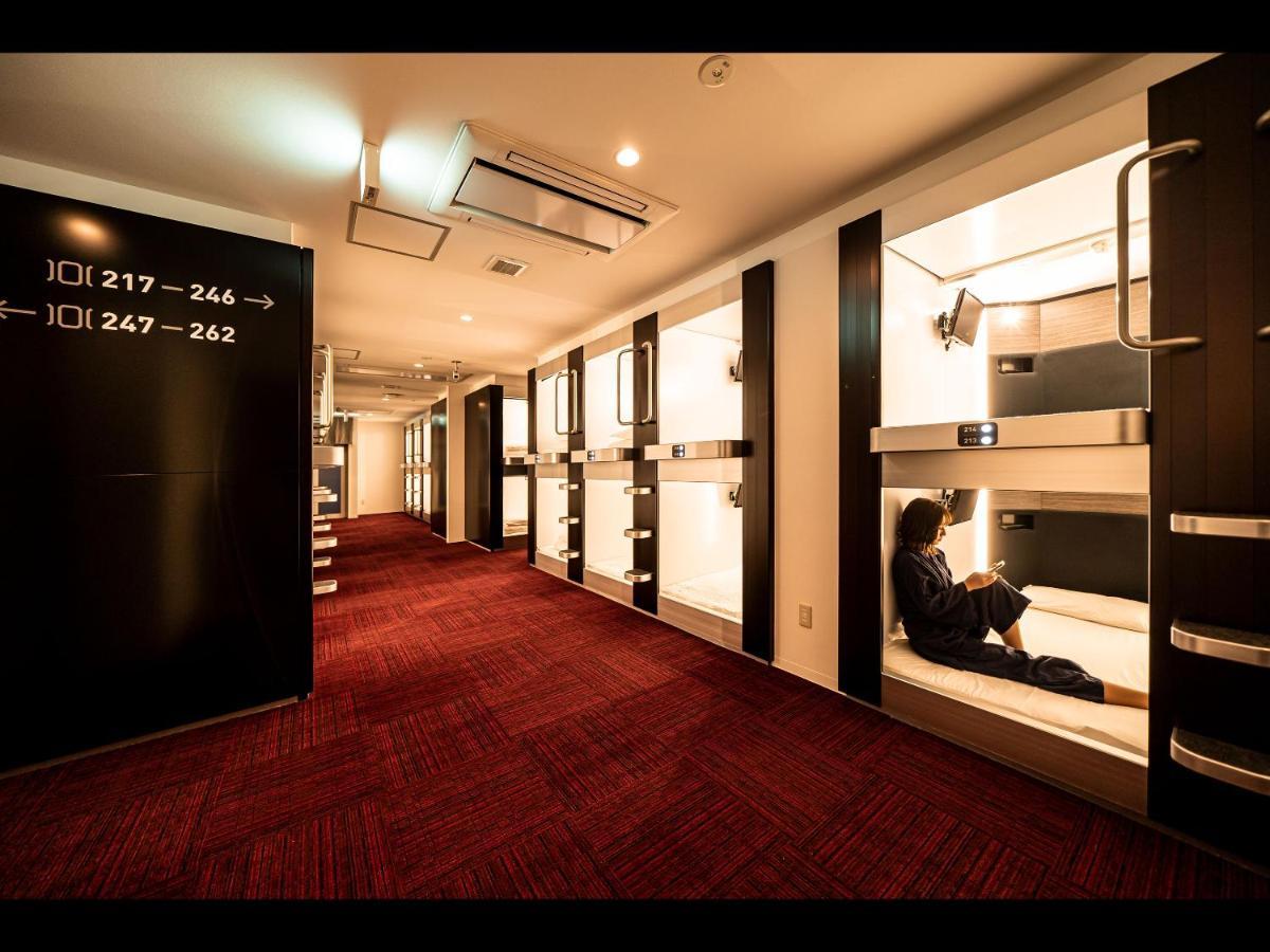 Capsule Plus Yokohama Sauna & Capsule Hotel Kültér fotó